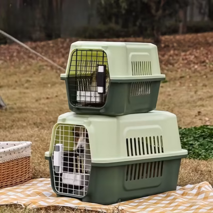 Pet Carrier small,4 colors have, with water bowl and Urinal screen,with metal door